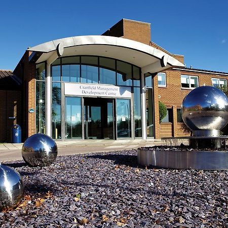 Cranfield Management Development Centre Hotel ภายนอก รูปภาพ